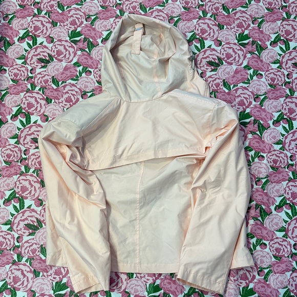 Burberry Light Pink Hooded Utility Jacket - Picture 8 of 9